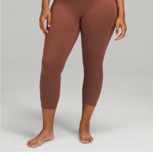 Lululemon InStill High-Rise Crop 23”